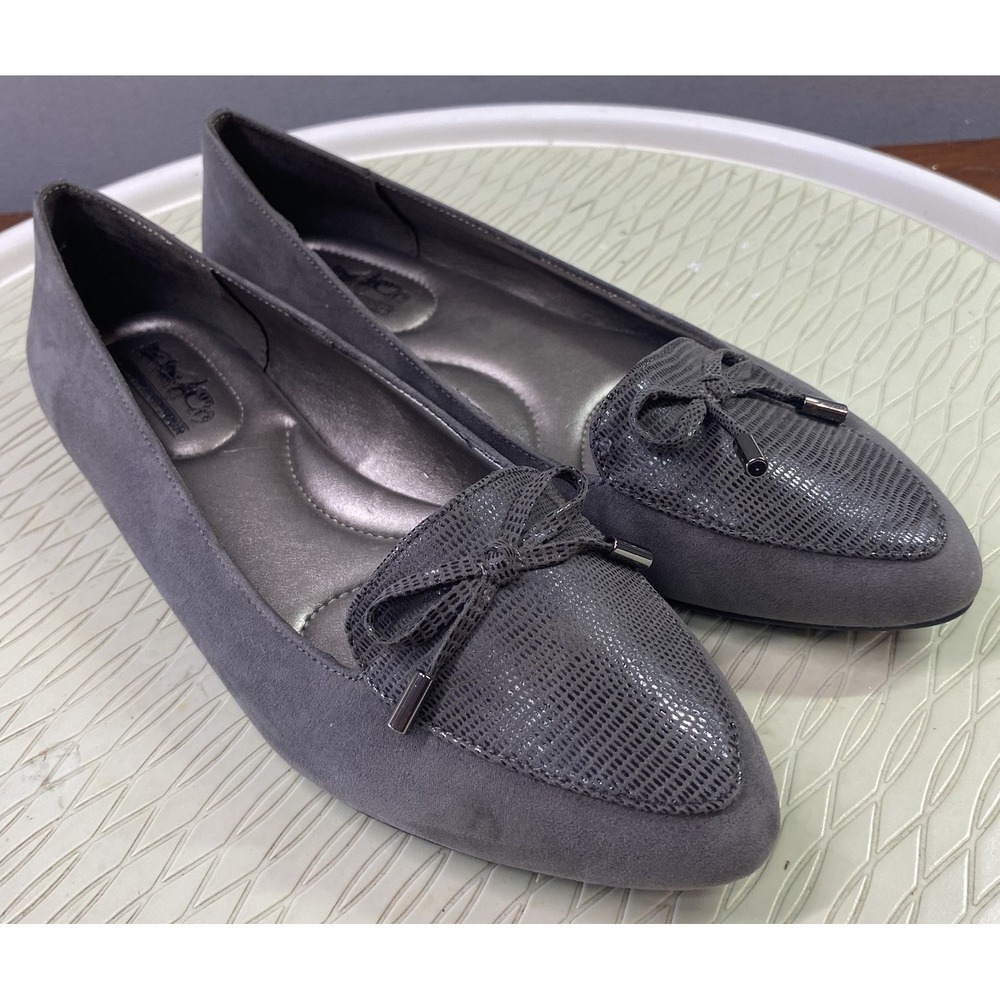 Coach and Four Gray Pointed-Toe Ballet Flats with Bow